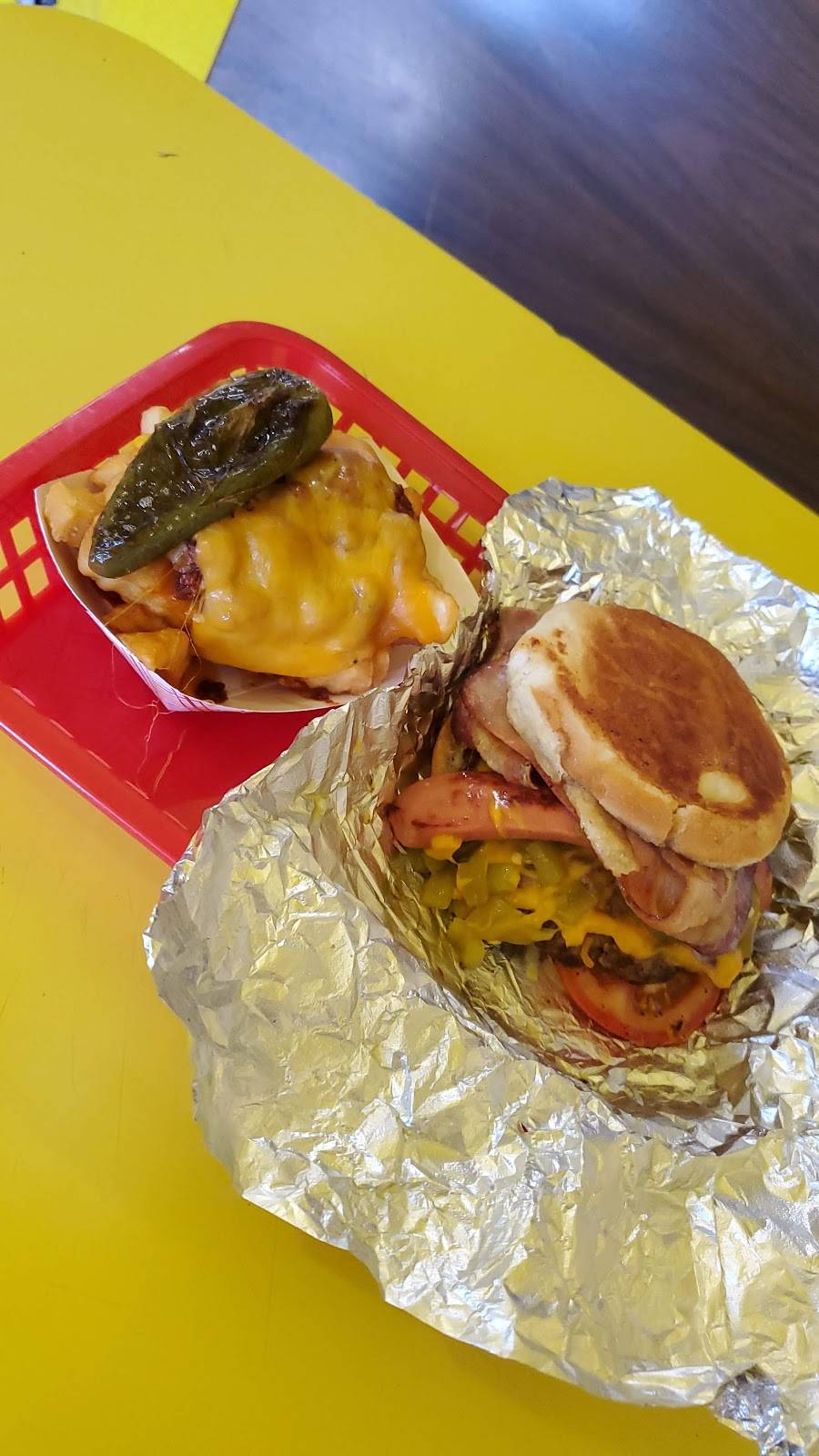 Netos burgers | restaurant | 14417 Rudi Kuefner Dr, El Paso, TX 79928, USA | 9158529101 OR +1 915-852-9101