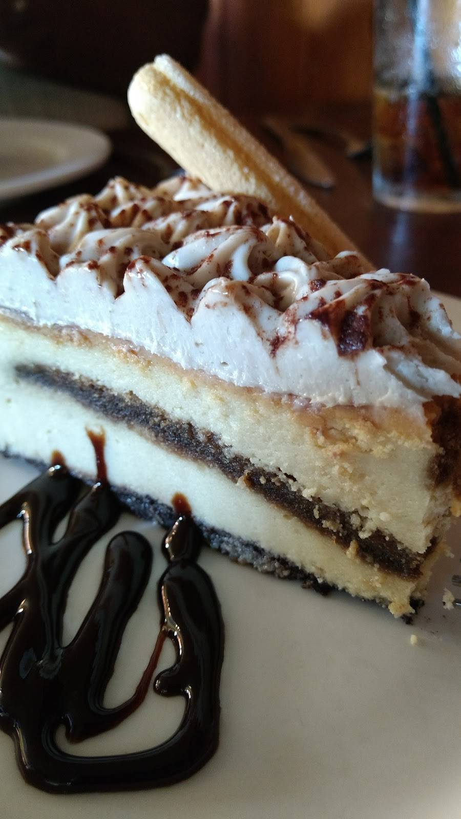 Roccos Town House | restaurant | 21 N 3rd St, Hammonton, NJ 08037, USA | 6095619384 OR +1 609-561-9384