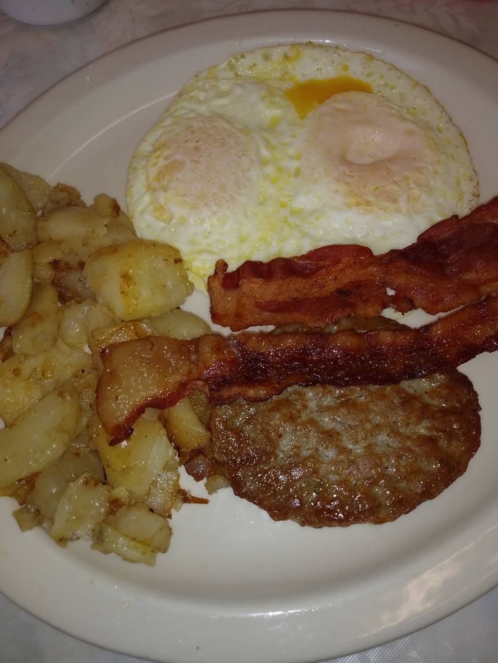 Downtown Diner | restaurant | 126 W Main St, Lakeland, FL 33815, USA | 8635834300 OR +1 863-583-4300