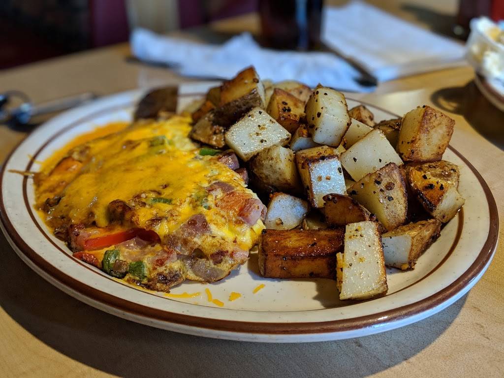 Seven Cafe And Grill | restaurant | 25 Shaw Ave, Clovis, CA 93612, USA | 5593221605 OR +1 559-322-1605