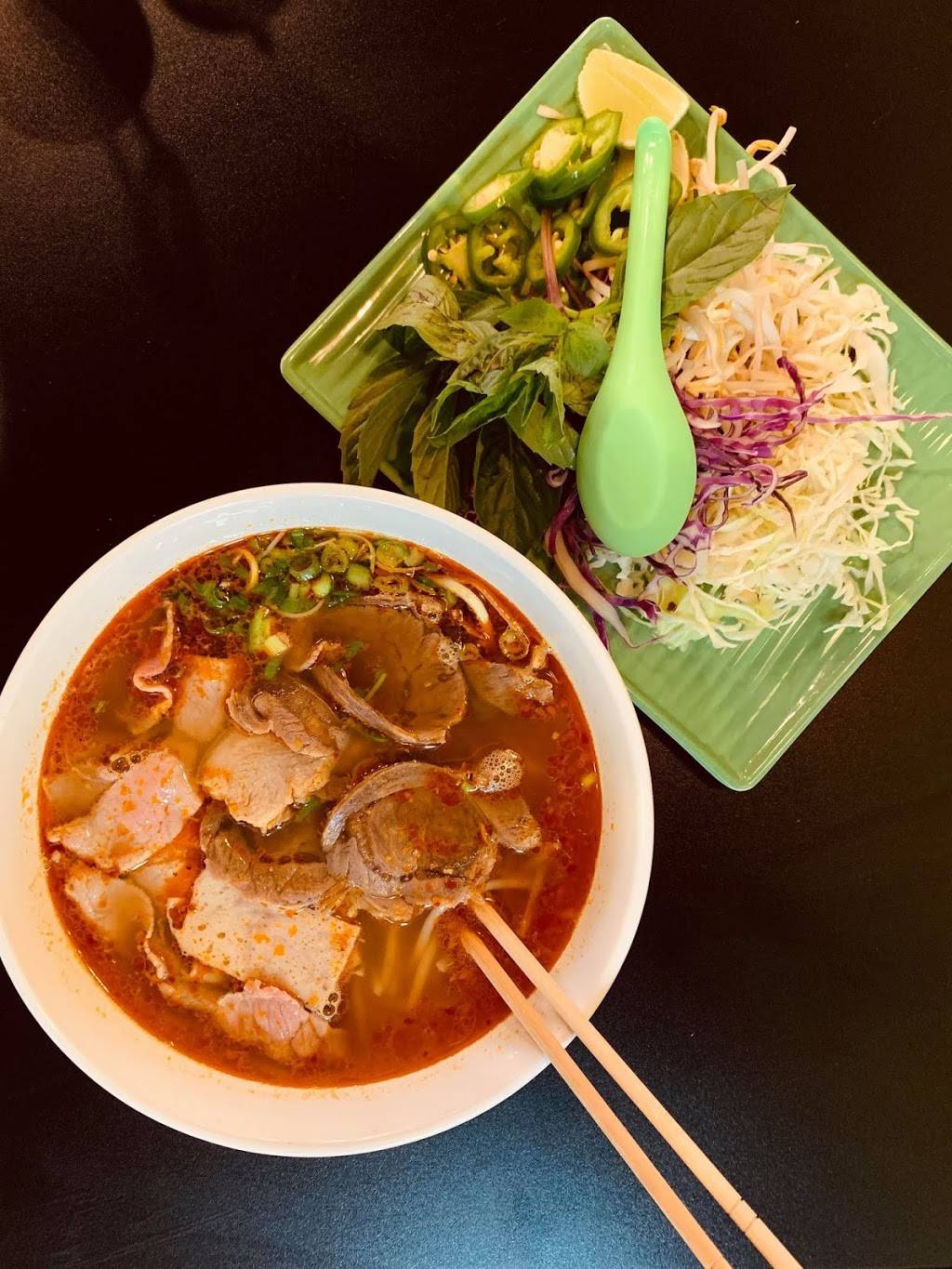 Phở Chopstix - Troy | restaurant | 91 E Long Lake Rd, Troy, MI 48085, USA | 2482506464 OR +1 248-250-6464