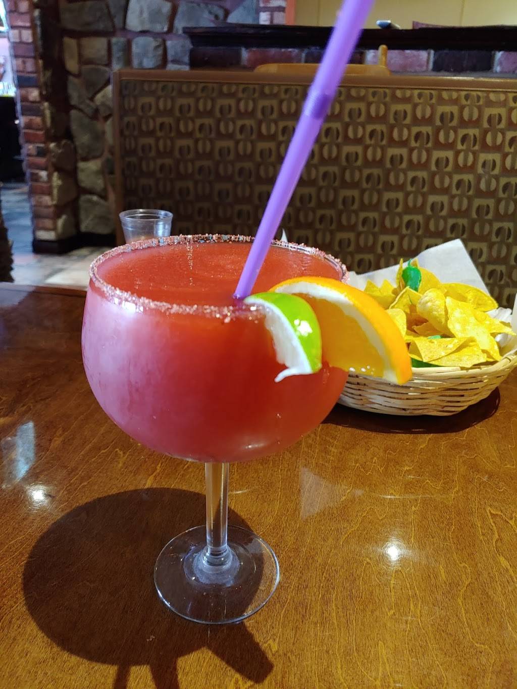 Los Cabos Cantina And Grill | restaurant | 7800 N Sommer St #106, Peoria, IL 61615, USA | 3096922710 OR +1 309-692-2710