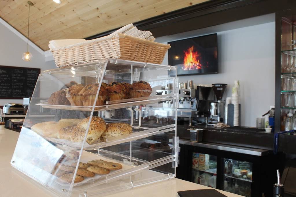 Millis Clicquot Coffee Bar | cafe | 1060 Main St, Millis, MA 02054, USA | 5083769000 OR +1 508-376-9000