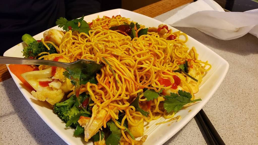 Pho Peoria | restaurant | 1695 Peoria St, Aurora, CO 80010, USA | 3033606688 OR +1 303-360-6688