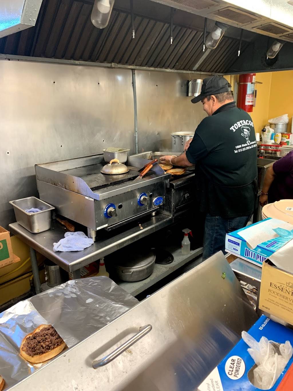 Tortacos | restaurant | 1800 S State St, Lockport, IL 60441, USA | 8155247148 OR +1 815-524-7148