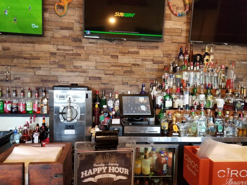 Hacienda Mis Padres Mexican Grill | restaurant | 5104 W Davis St, Conroe, TX 77304, USA | 9367561503 OR +1 936-756-1503