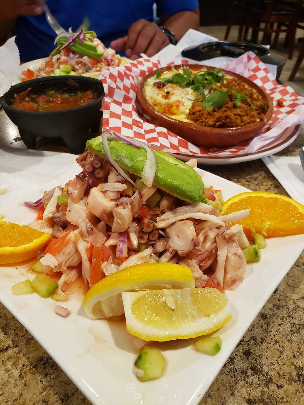 Mariscos Uruapan | restaurant | 10940 Limonite Ave, Mira Loma, CA 91752, USA | 9514795910 OR +1 951-479-5910