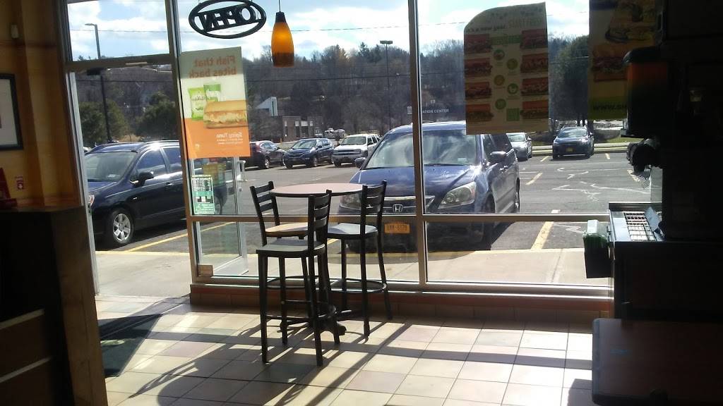 Subway | restaurant | 4671-4729 Onondaga Blvd, Syracuse, NY 13219, USA | 3154251200 OR +1 315-425-1200