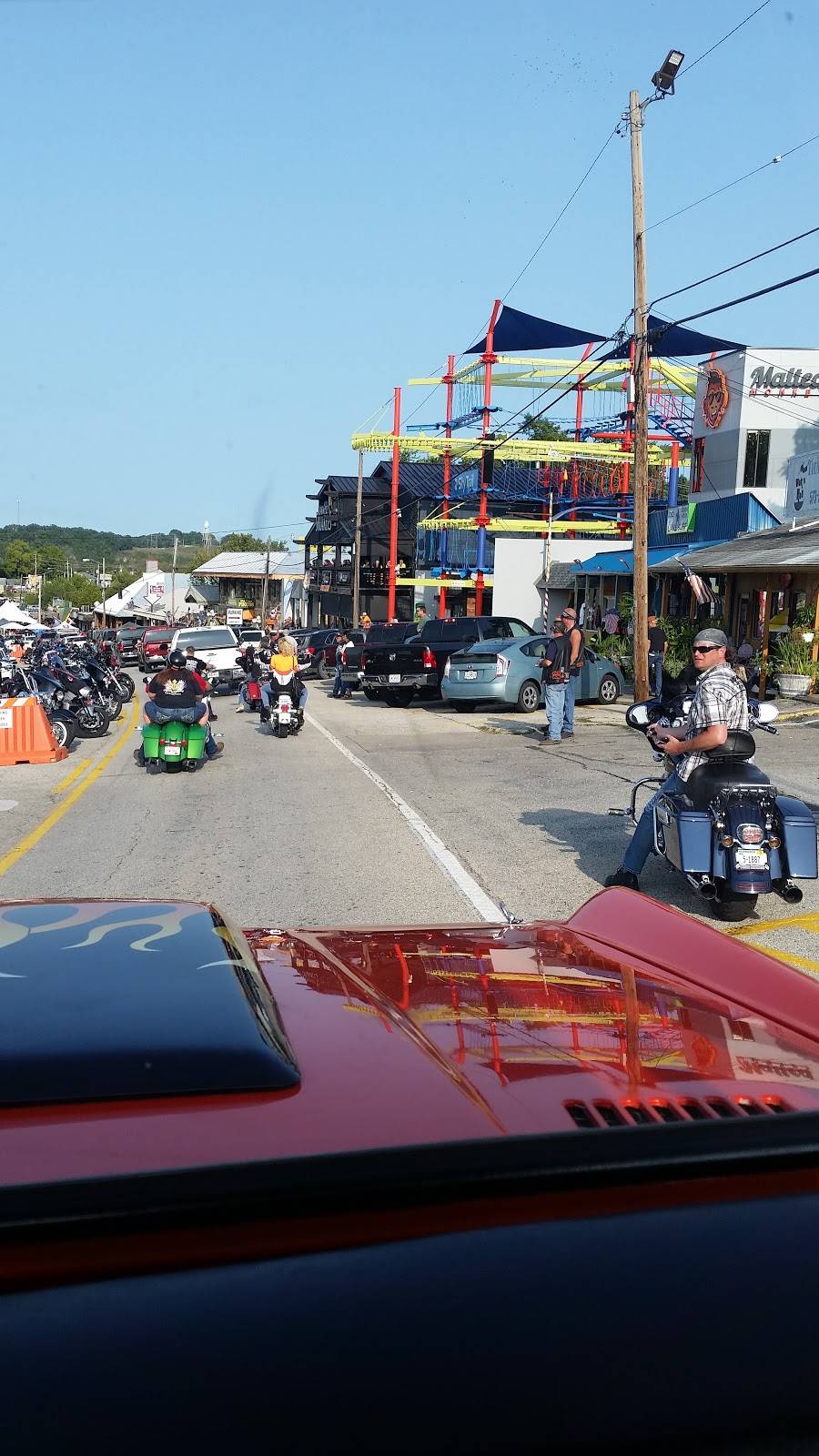 The Malted Monkey | restaurant | 1345 Bagnell Dam Blvd, Lake Ozark, MO 65049, USA | 5736939792 OR +1 573-693-9792