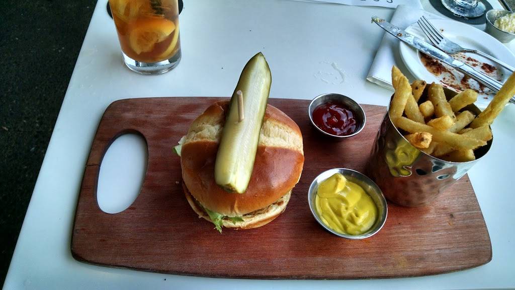 Garage Grill and Fuel Bar | restaurant | 202 W Main St, Northville, MI 48167, USA | 2489243367 OR +1 248-924-3367