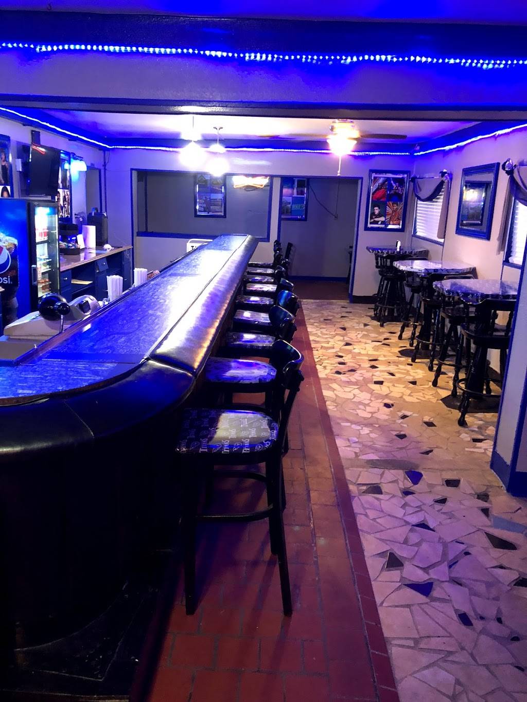 Mouthful Of Memphis Grill | restaurant | 3057 Thomas St, Memphis, TN 38127, USA | 9015523063 OR +1 901-552-3063