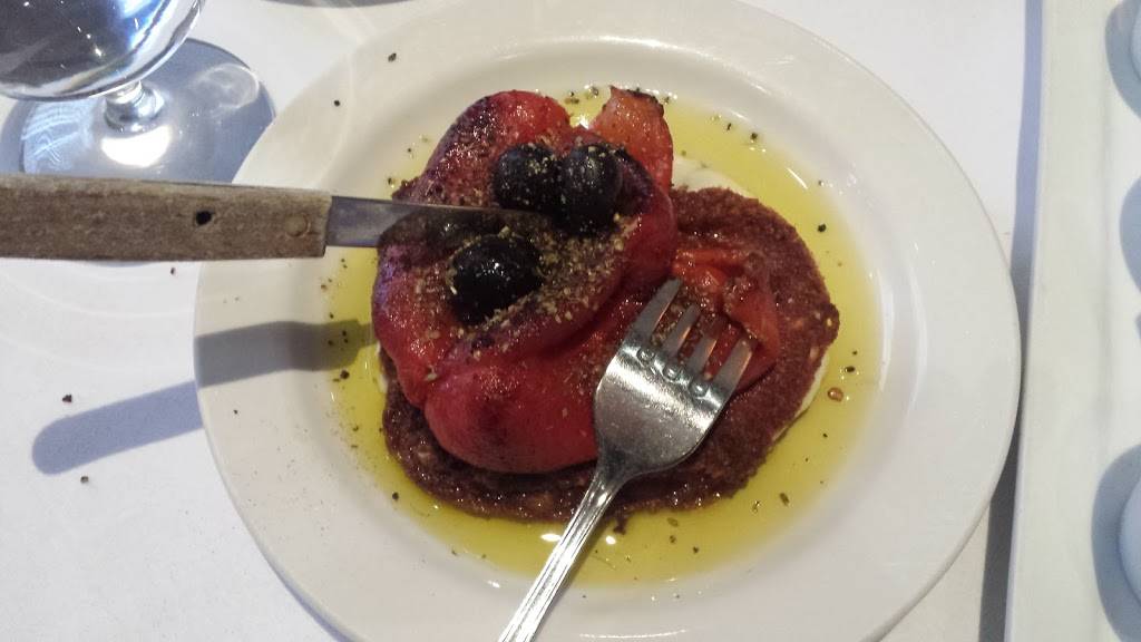 Garufa | restaurant | 5411 N Mesa St, El Paso, TX 79912, USA | 9158336100 OR +1 915-833-6100