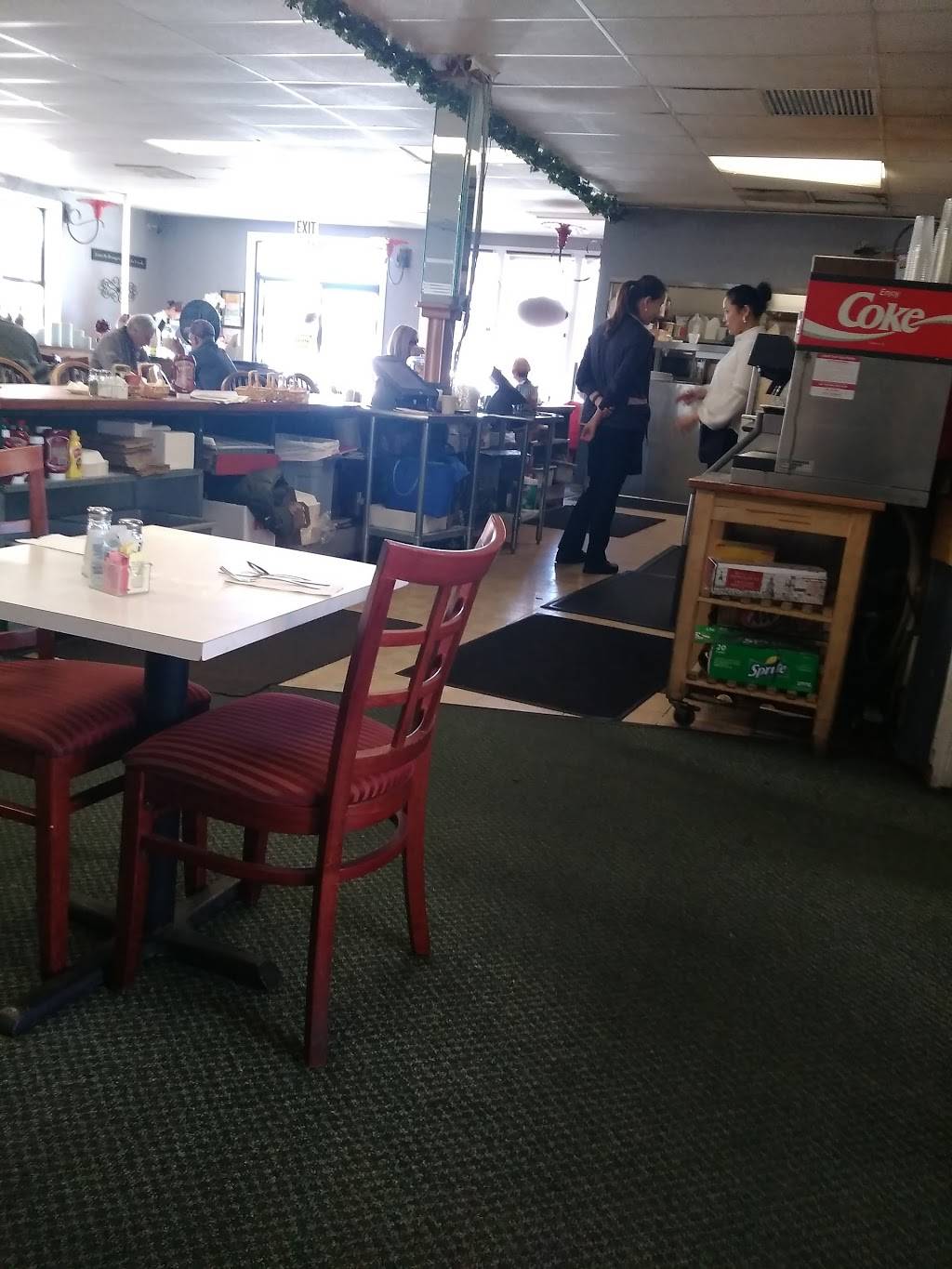 Rossmoor Diner | restaurant | 1908 Tice Valley Blvd # A, Walnut Creek, CA 94595, USA | 9259334768 OR +1 925-933-4768