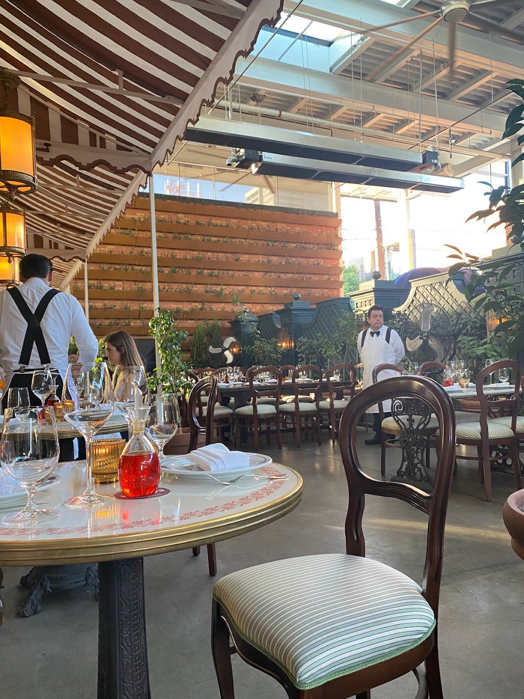 Carbone Vino | restaurant | 1617 Hi Line Dr Suite 390, Dallas, TX 75207, USA | 4692906009 OR +1 469-290-6009