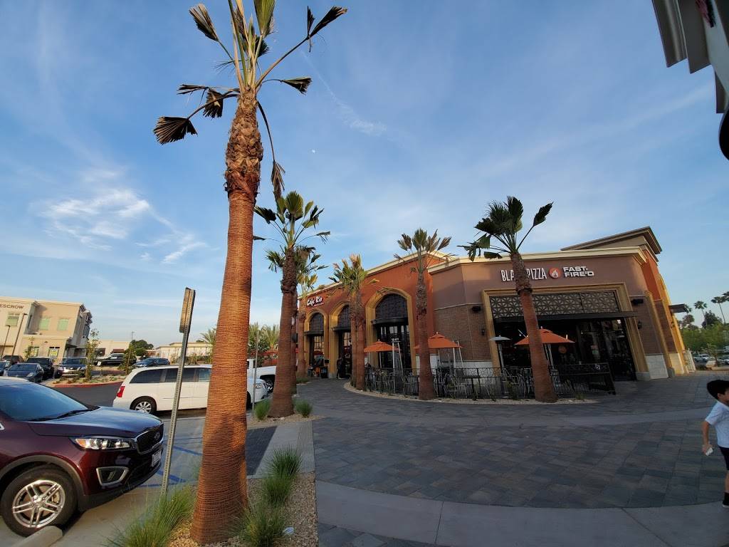 Blaze Pizza | restaurant | 18411 Yorba Linda Blvd, Yorba Linda, CA 92886, USA | 7148040063 OR +1 714-804-0063