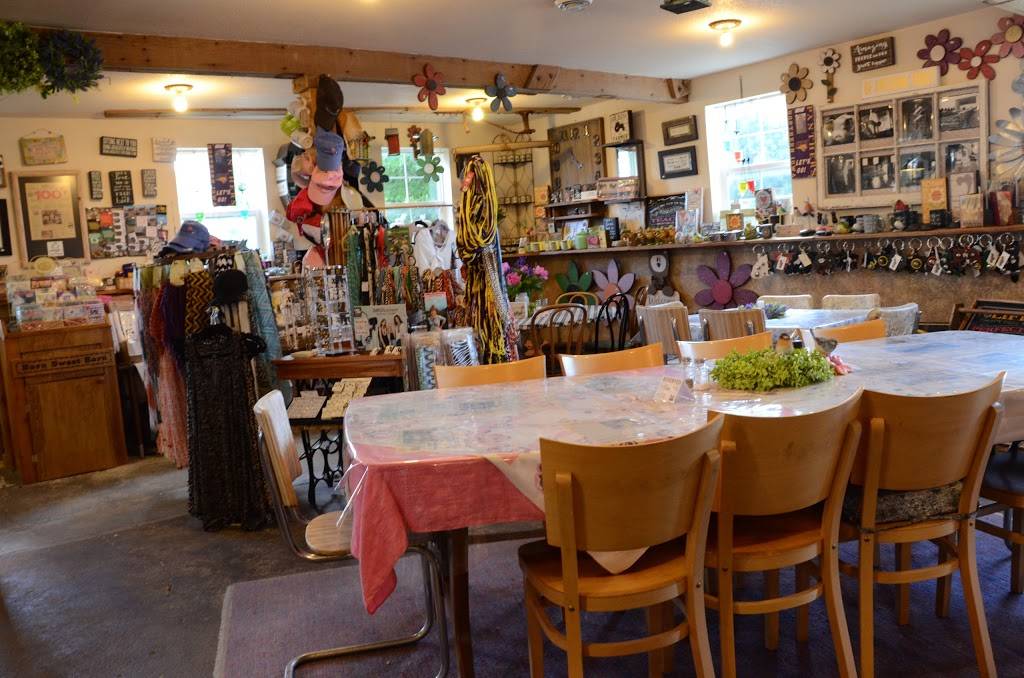 Barn Happy | restaurant | 11310 University Ave #9120, Cedar Falls, IA 50613, USA | 3192660888 OR +1 319-266-0888