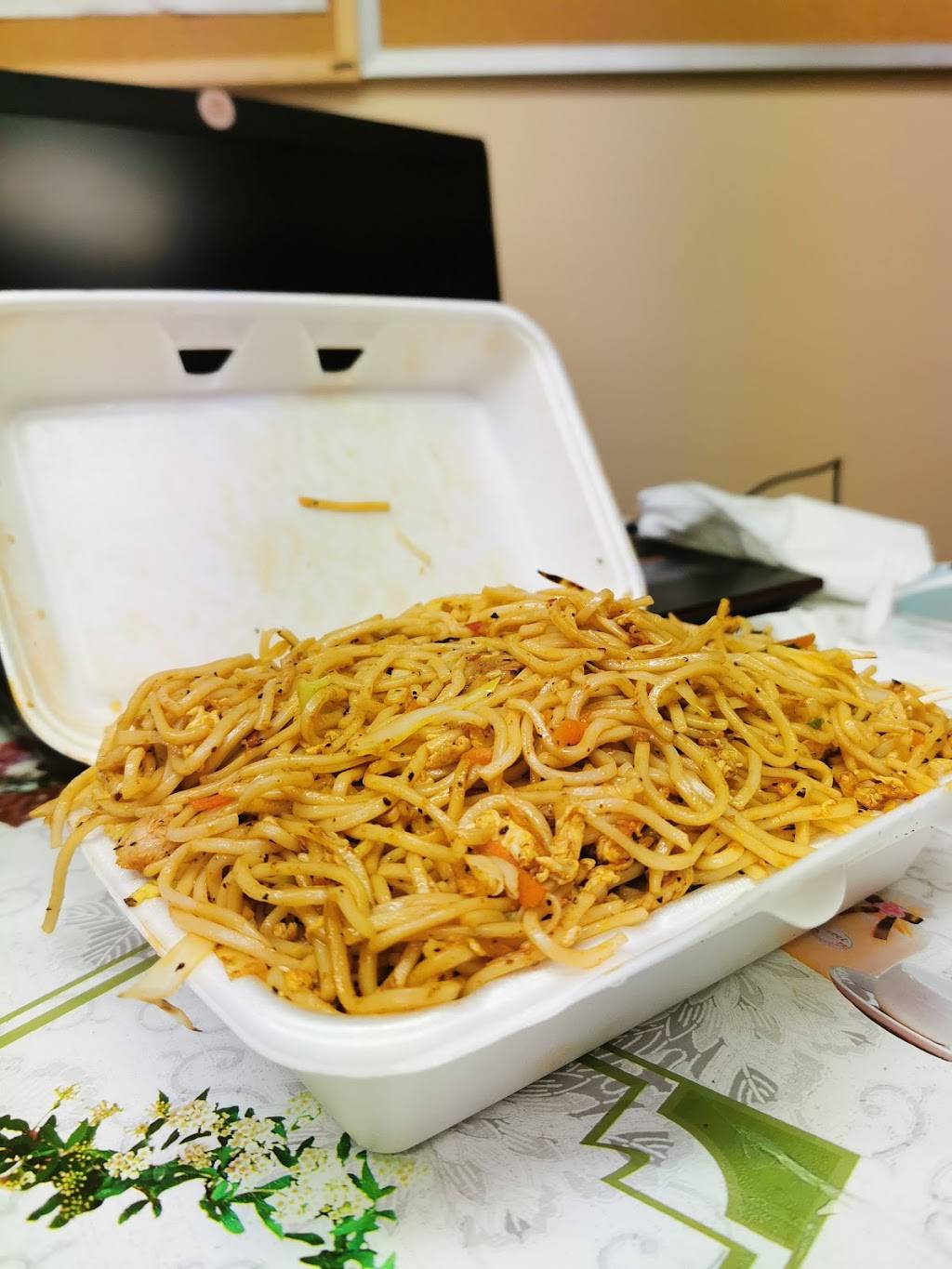 The Village | restaurant | 3073 Hurontario St, Mississauga, ON L5A 2G9, Canada | 9058480444 OR +1 905-848-0444