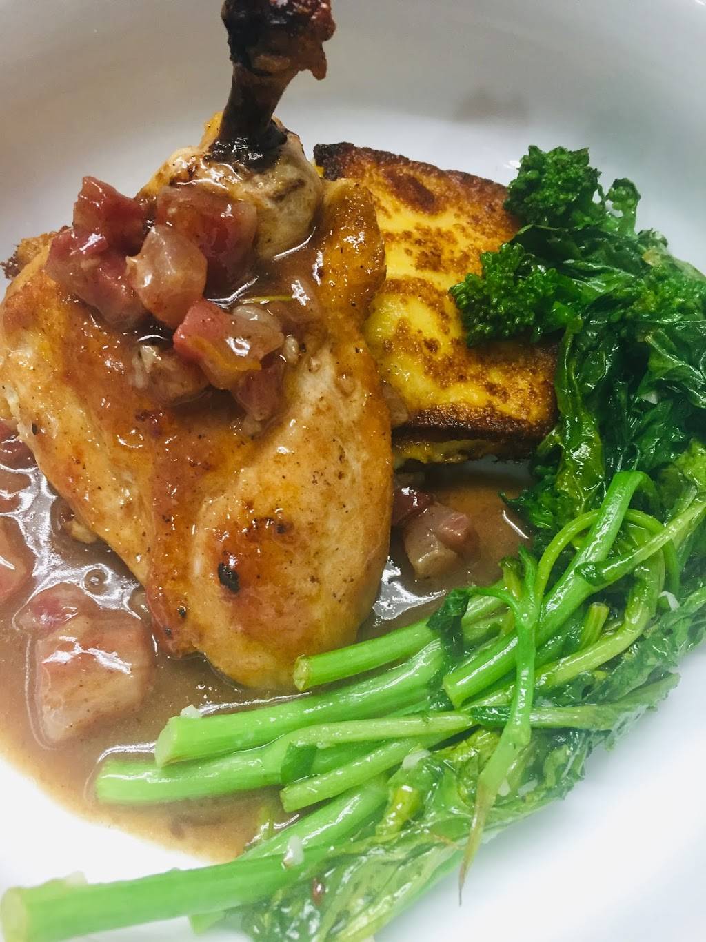 X Vault Pub & Provisions | restaurant | 10 Market Square, South Paris, ME 04281, USA | 2077392999 OR +1 207-739-2999