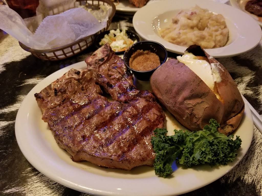 Binions Roadhouse | restaurant | 1565 4 Seasons Blvd, Hendersonville, NC 28792, USA | 8286930492 OR +1 828-693-0492