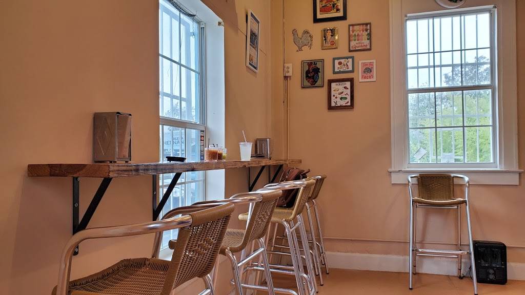 Con Huevos Tacos | restaurant | 1629 E Houston St, San Antonio, TX 78202, USA | 2102299295 OR +1 210-229-9295