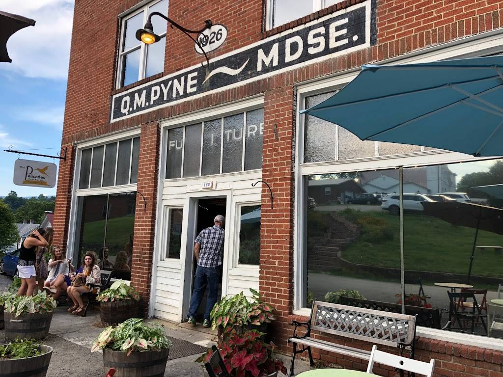 The Palisades Restaurant | restaurant | 168 Village St, Eggleston, VA 24086, USA | 5406262828 OR +1 540-626-2828