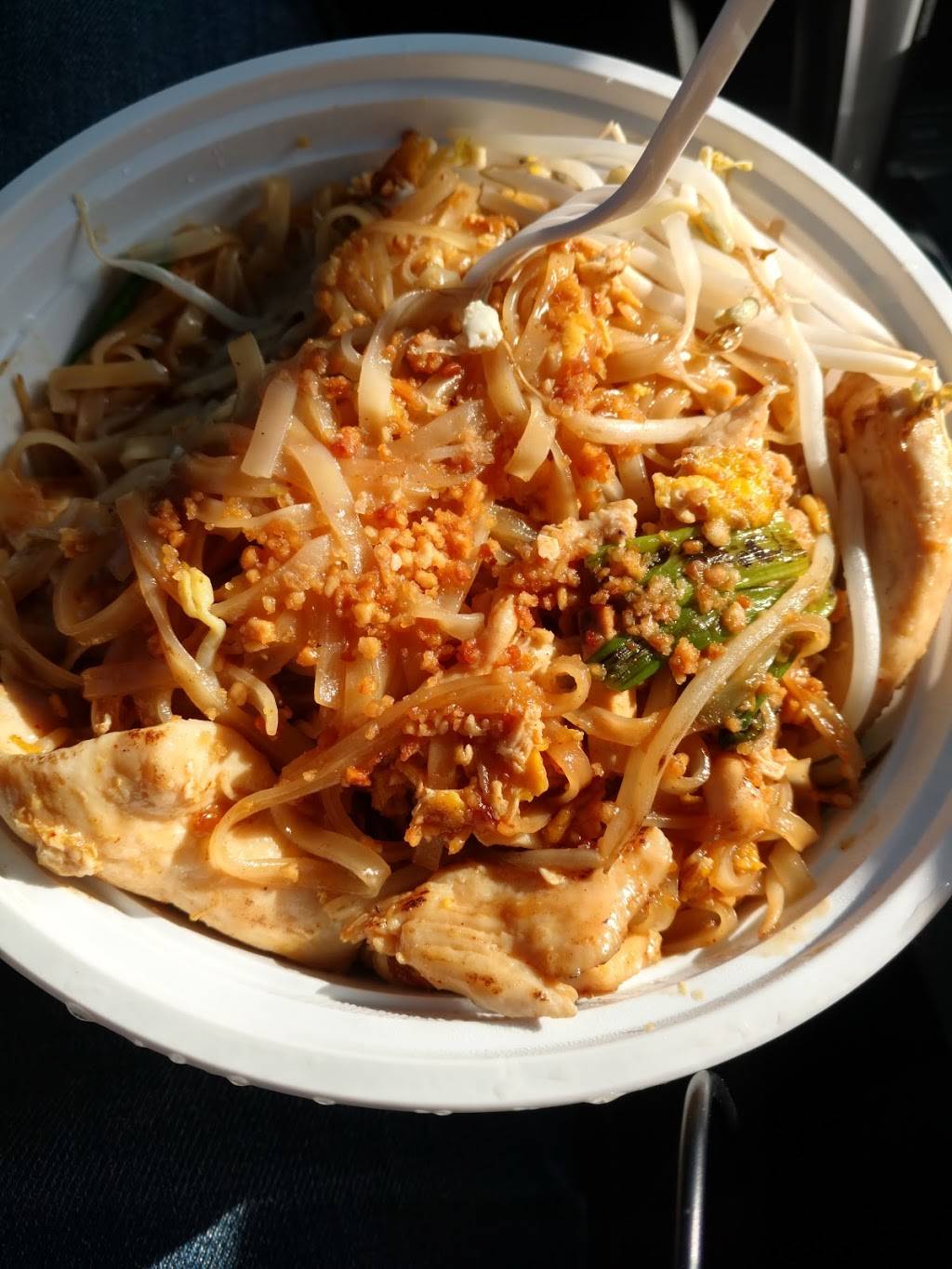 Sunny Thai | restaurant | 3118 E Henrietta Rd, Henrietta, NY 14467, USA | 5853349098 OR +1 585-334-9098