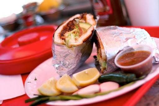 El Taco Loco | restaurant | 2301 Panama Ln, Bakersfield, CA 93307, USA | 6618343529 OR +1 661-834-3529