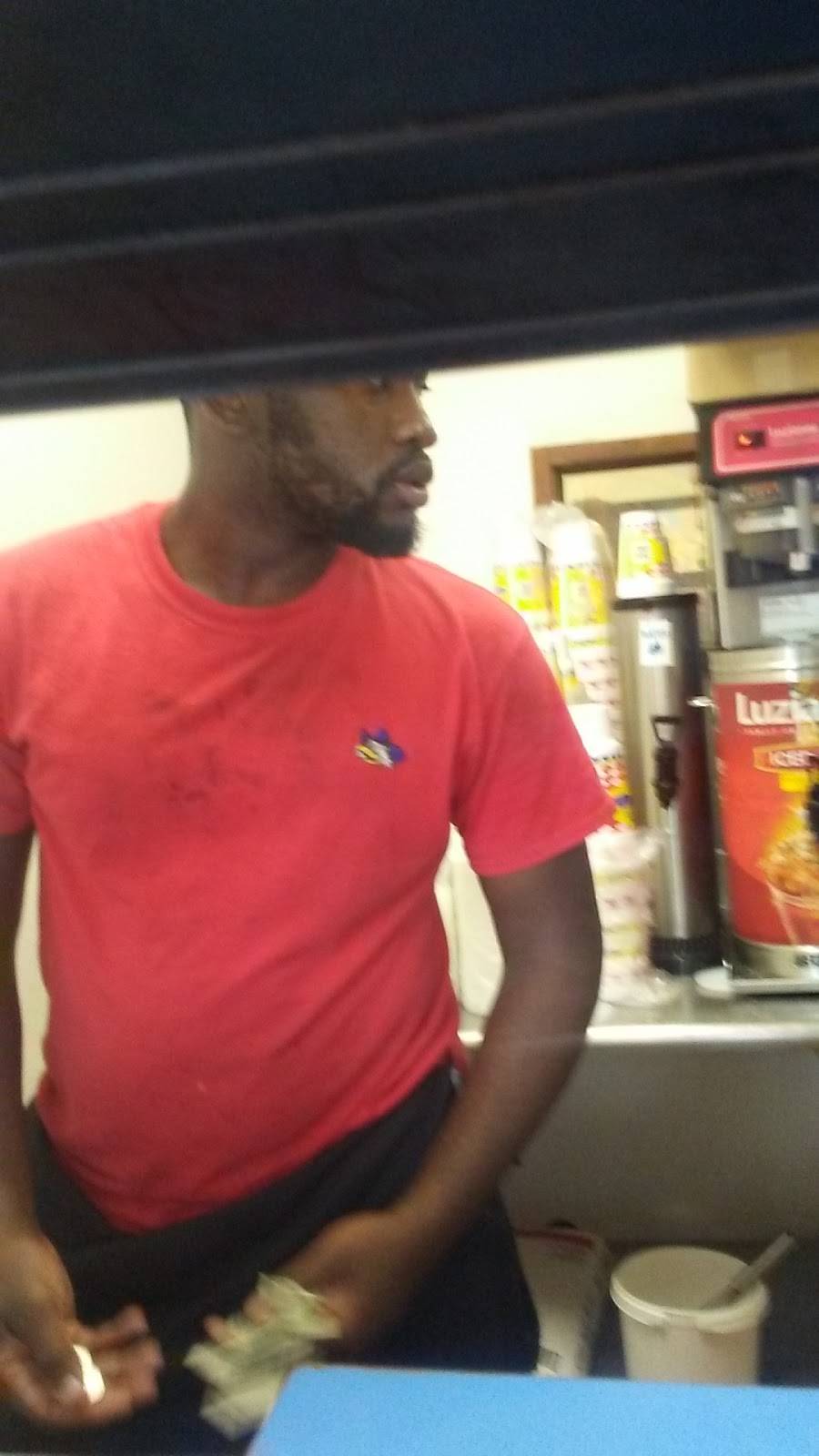 Jack Pirtle Fried Chicken | restaurant | 2484 Jackson Ave, Memphis, TN 38108, USA | 9013249203 OR +1 901-324-9203