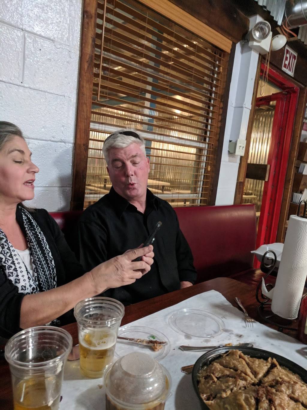 Jim Beaux Seafood | restaurant | 804 TX-22, Clifton, TX 76634, USA | 2542536009 OR +1 254-253-6009