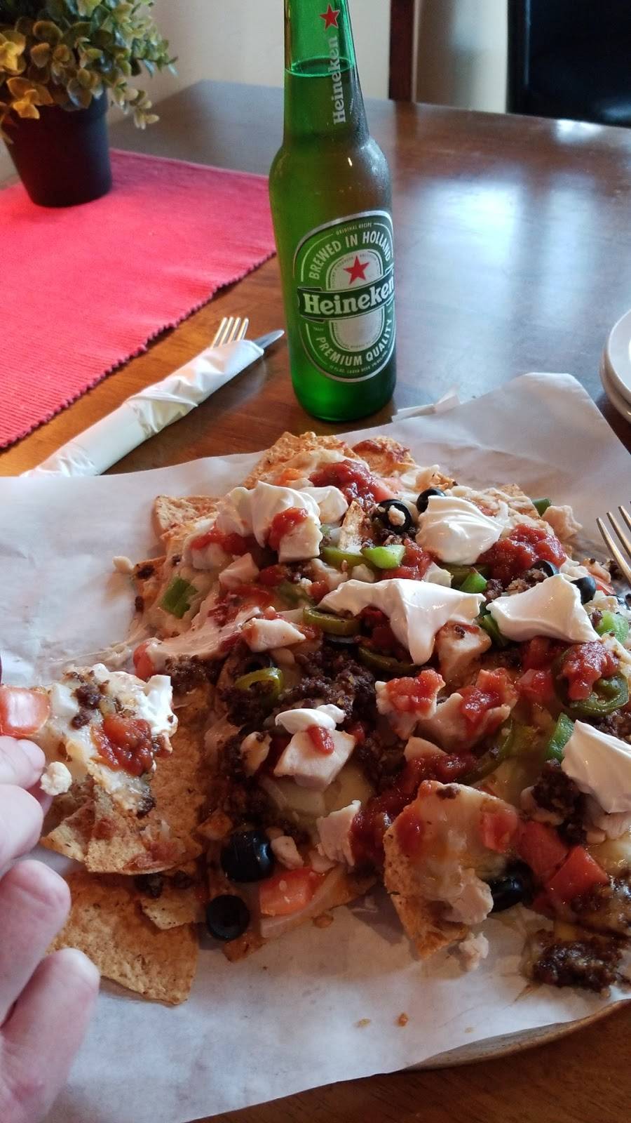 Peppers | restaurant | 17777 Pilkington Rd, Lake Oswego, OR 97035, USA | 5033873174 OR +1 503-387-3174