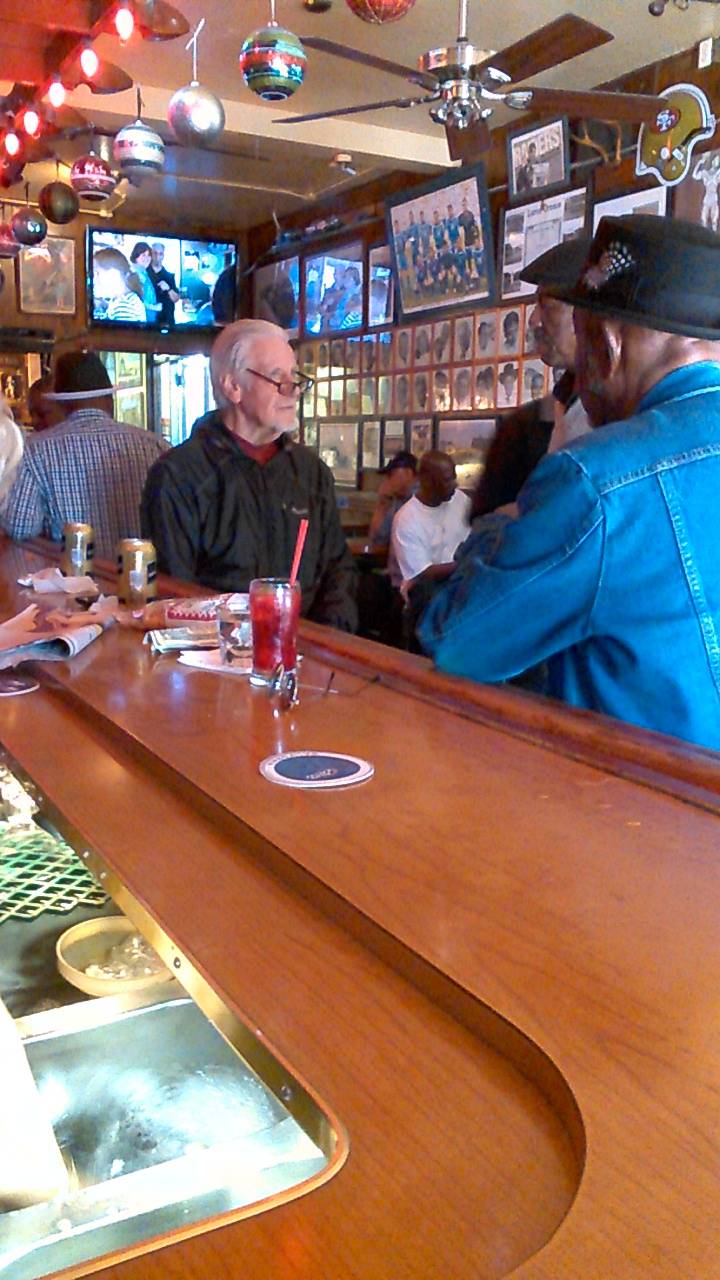 Bank Club Cafe | restaurant | 3900 San Pablo Ave, Emeryville, CA 94608, USA | 5106524381 OR +1 510-652-4381