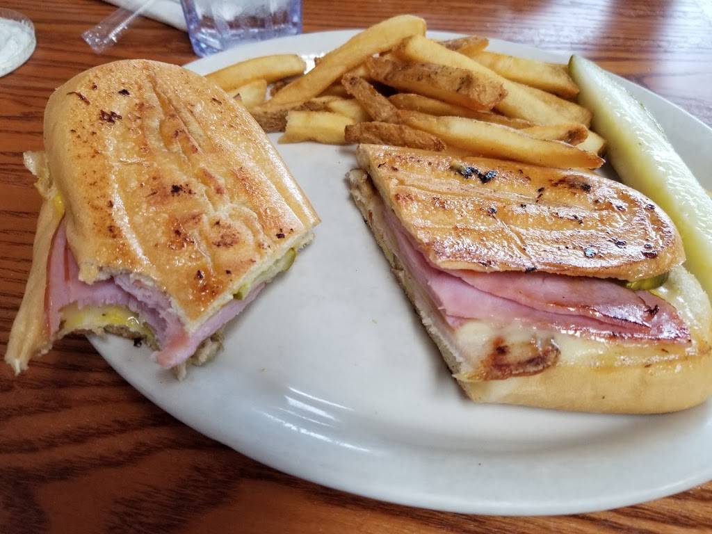 Fort Mill Family Restaurant | restaurant | 1358 SC-160, Fort Mill, SC 29715, USA | 8035482336 OR +1 803-548-2336