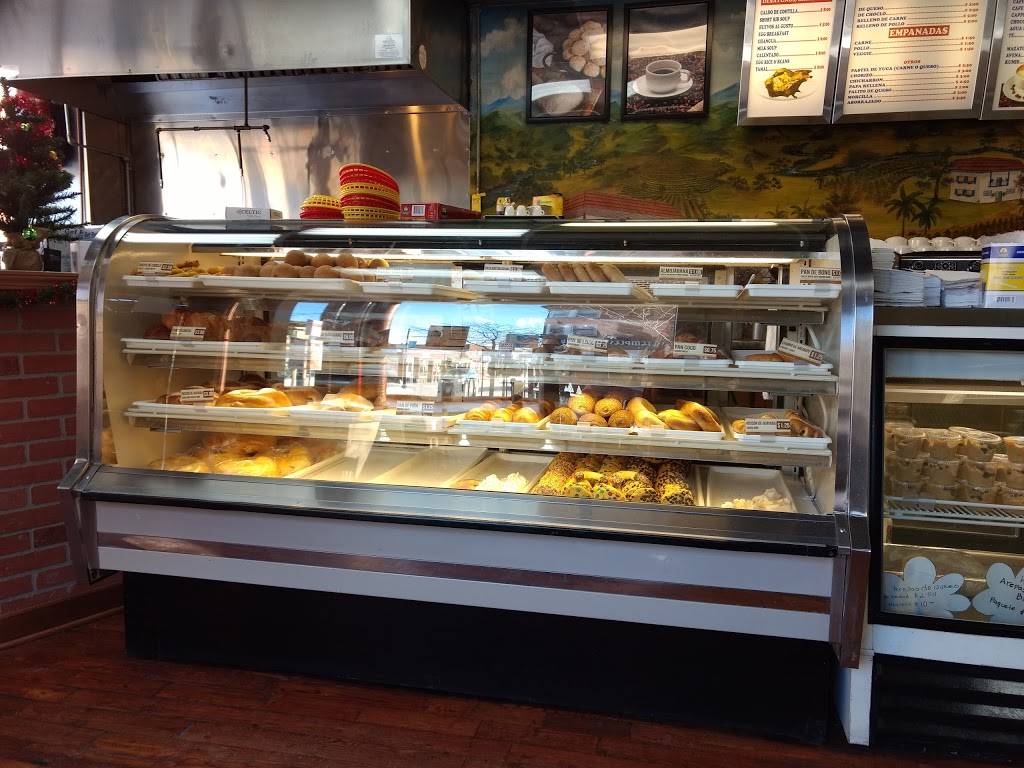 Pizza y Pan Pa Ya | bakery | 1313, 3125 W Montrose Ave, Chicago, IL 60618, USA | 7734632617 OR +1 773-463-2617