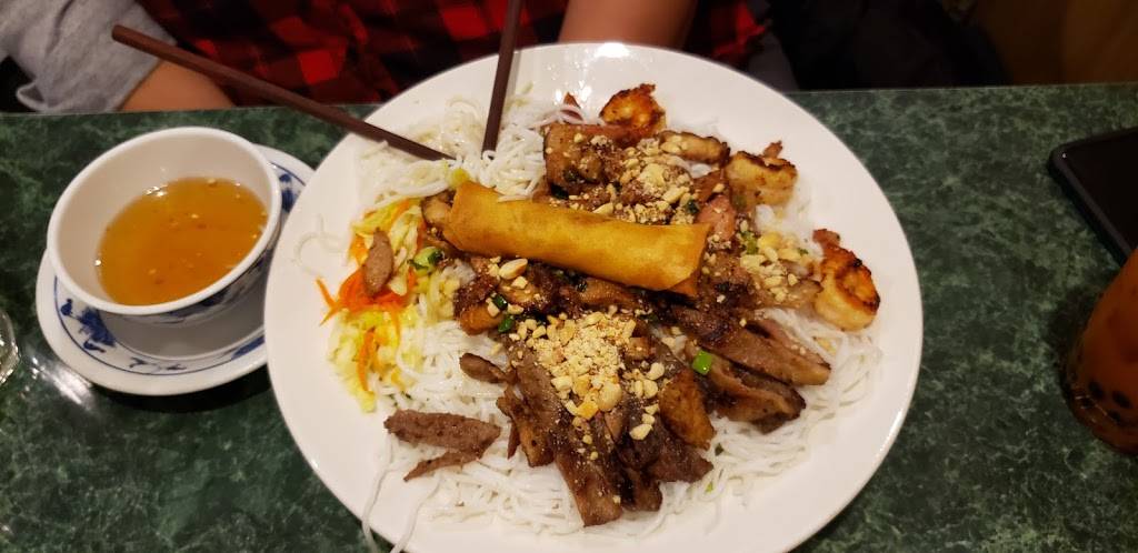 Pho 18 | restaurant | 8100 W Crestline Ave Unit A9, Littleton, CO 80123, USA | 3039728875 OR +1 303-972-8875