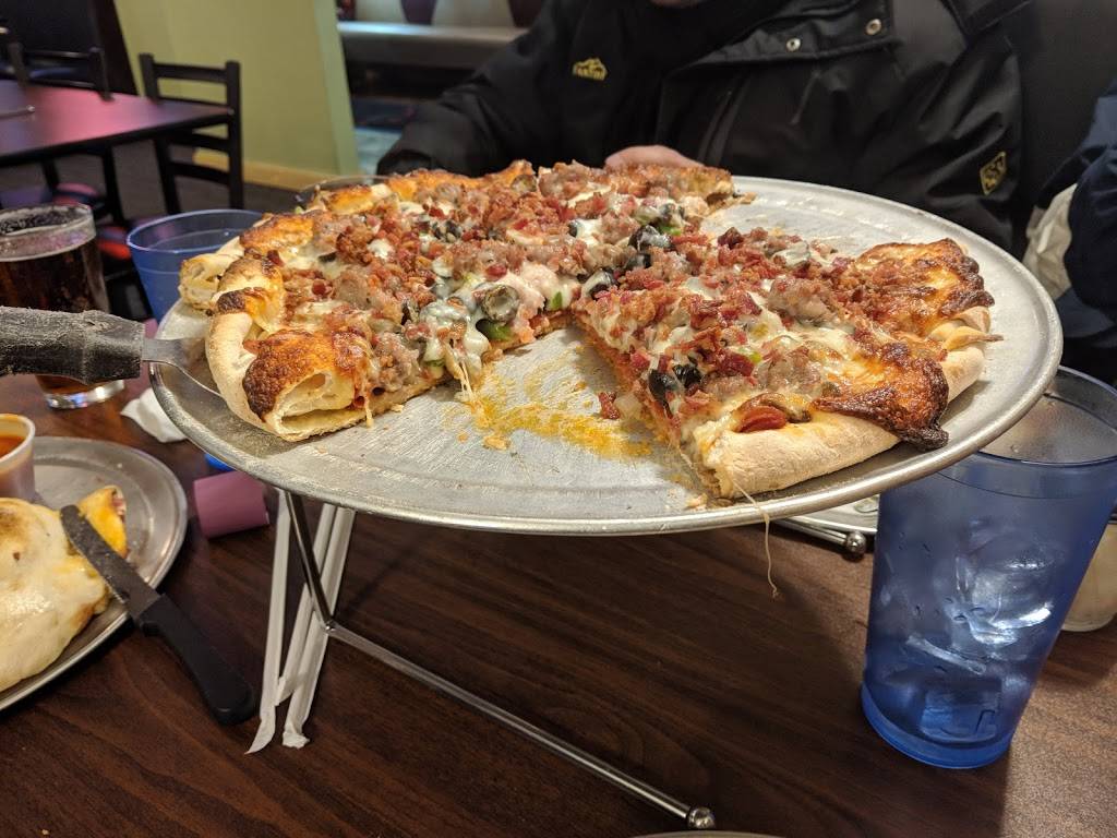 Gondola Restaurant | restaurant | 412 E Carroll St, Tullahoma, TN 37388, USA | 9314559738 OR +1 931-455-9738