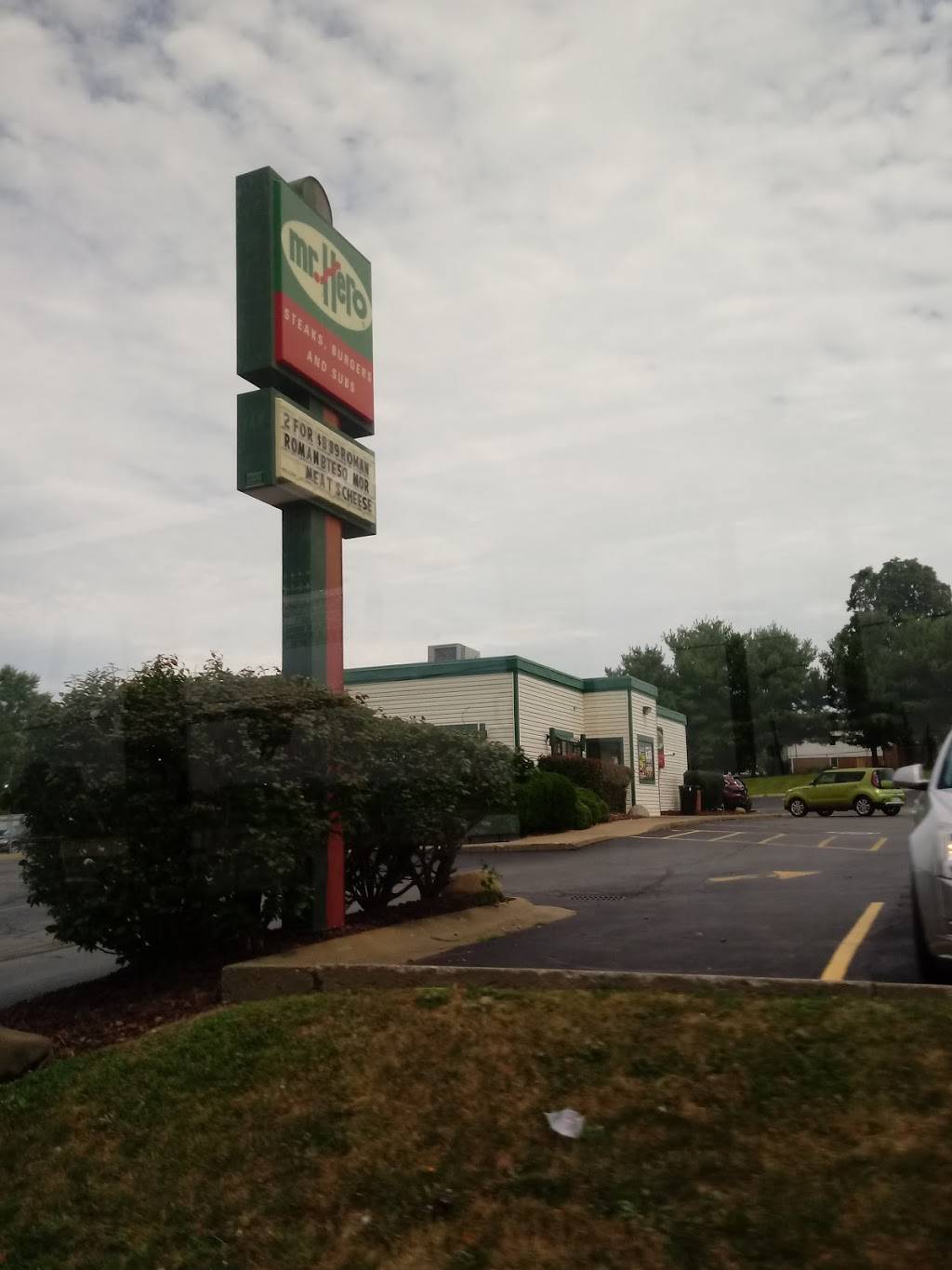 Mr. Hero | meal takeaway | 1453 S Arlington St, Akron, OH 44306, USA | 3307249296 OR +1 330-724-9296