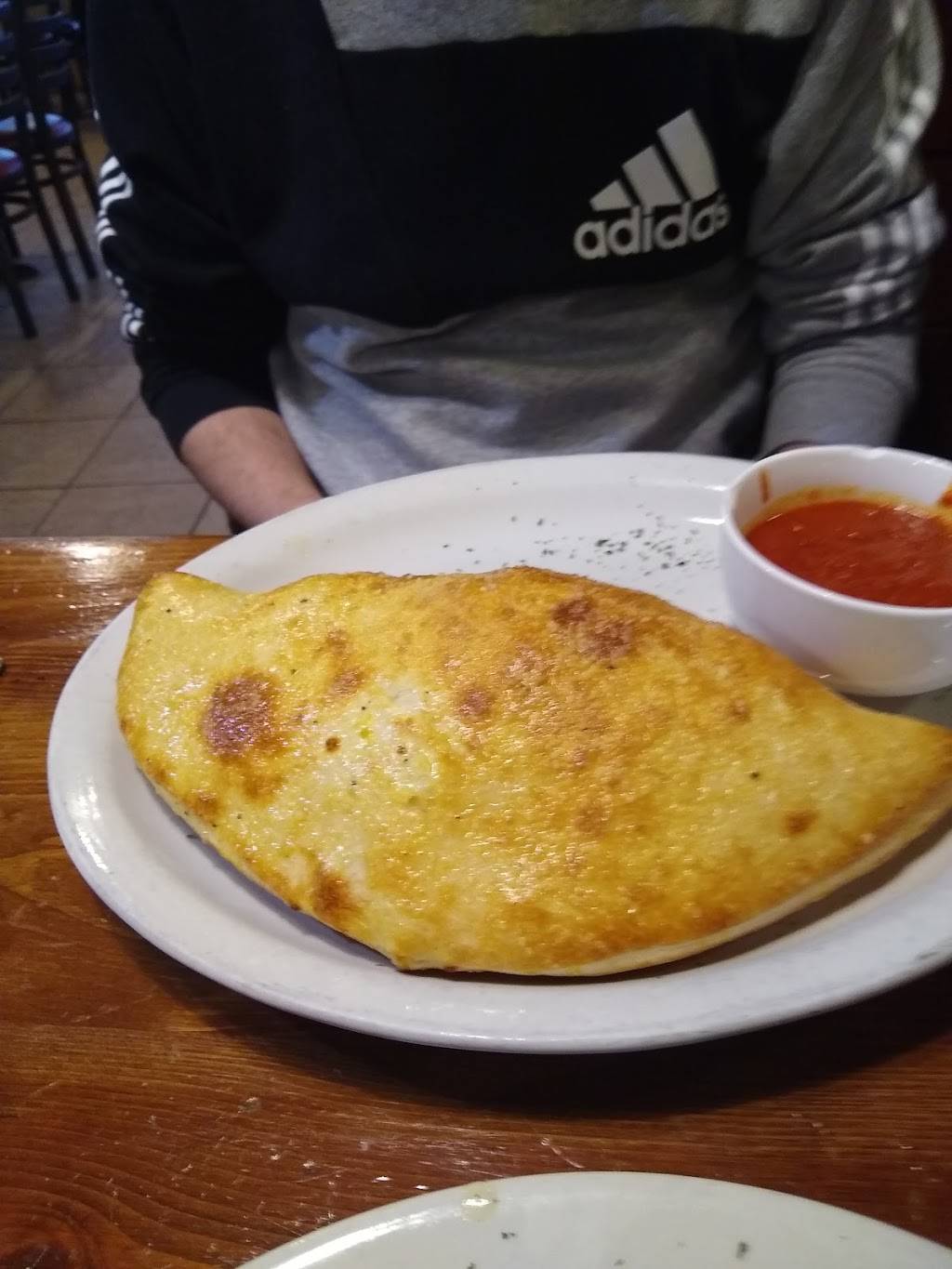 Lira Italian Restaurant | restaurant | 901 W Morton Ave, Jacksonville, IL 62650, USA | 2172430029 OR +1 217-243-0029