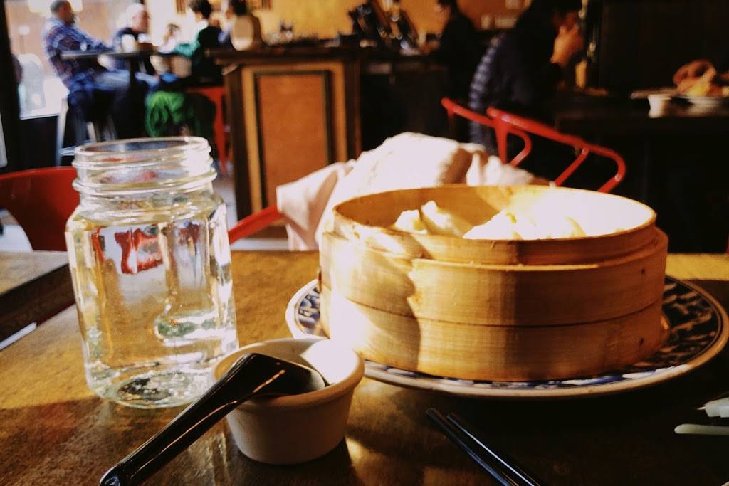 La Salle Dumpling Room | restaurant | 3141 Broadway, New York, NY 10027, USA | 2129610300 OR +1 212-961-0300