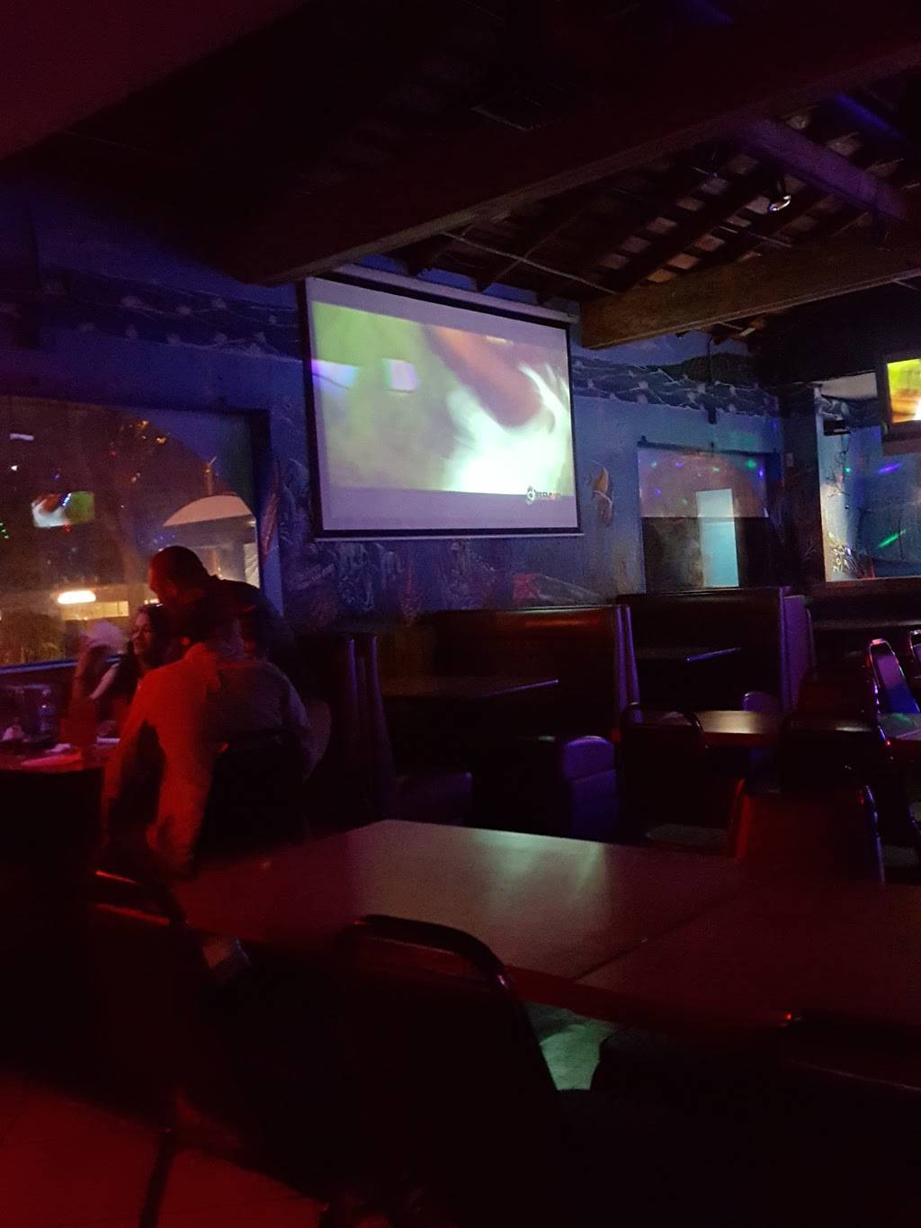 Fiesta Del Mar Family Restaurant | restaurant | 12803 Ambaum Blvd SW, Burien, WA 98146, USA | 2064665251 OR +1 206-466-5251