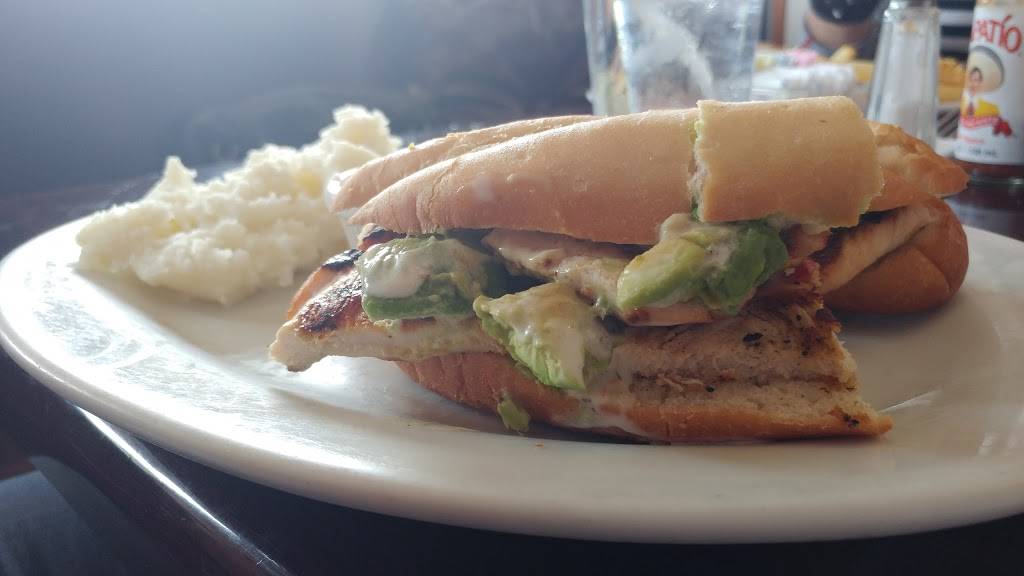 Ronis Diner | restaurant | 9911 Santa Monica Blvd, Beverly Hills, CA 90212, USA | 3107720044 OR +1 310-772-0044