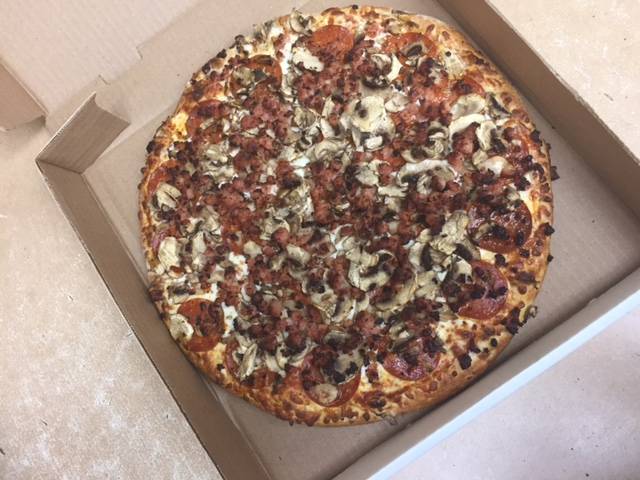 The Pizza Shack | restaurant | 184 Marina Blvd, Peterborough, ON K9H 6M9, Canada | 7057457422 OR +1 705-745-7422