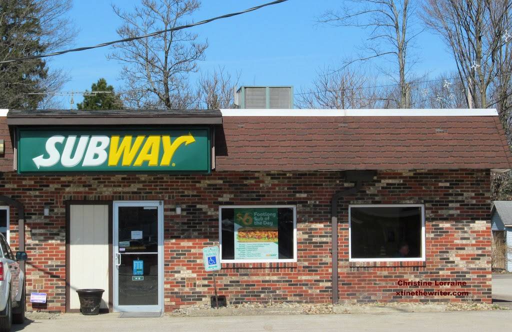 Subway | restaurant | 225 Main St, Saegertown, PA 16433, USA | 8147632279 OR +1 814-763-2279