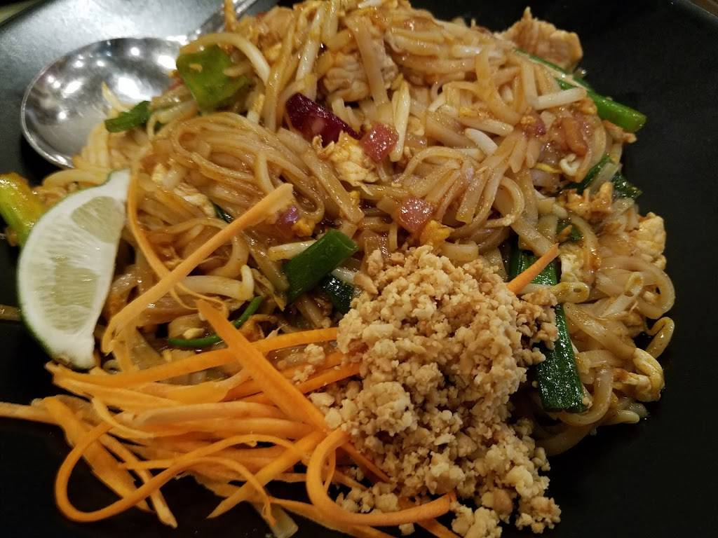 Aiyara Thai Cuisine | restaurant | 41533 Margarita Rd ste m102, Temecula, CA 92591, USA | 9512965758 OR +1 951-296-5758