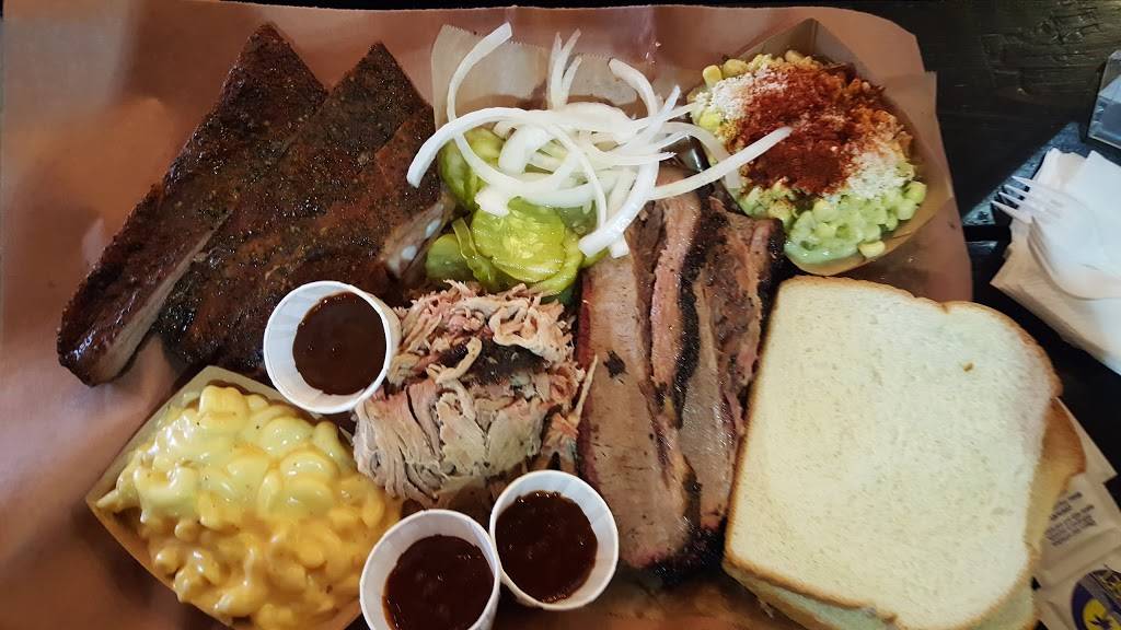 Moos Craft Barbecue | restaurant | East Los Angeles, CA 90022, USA | 6479301154 OR +1 647-930-1154