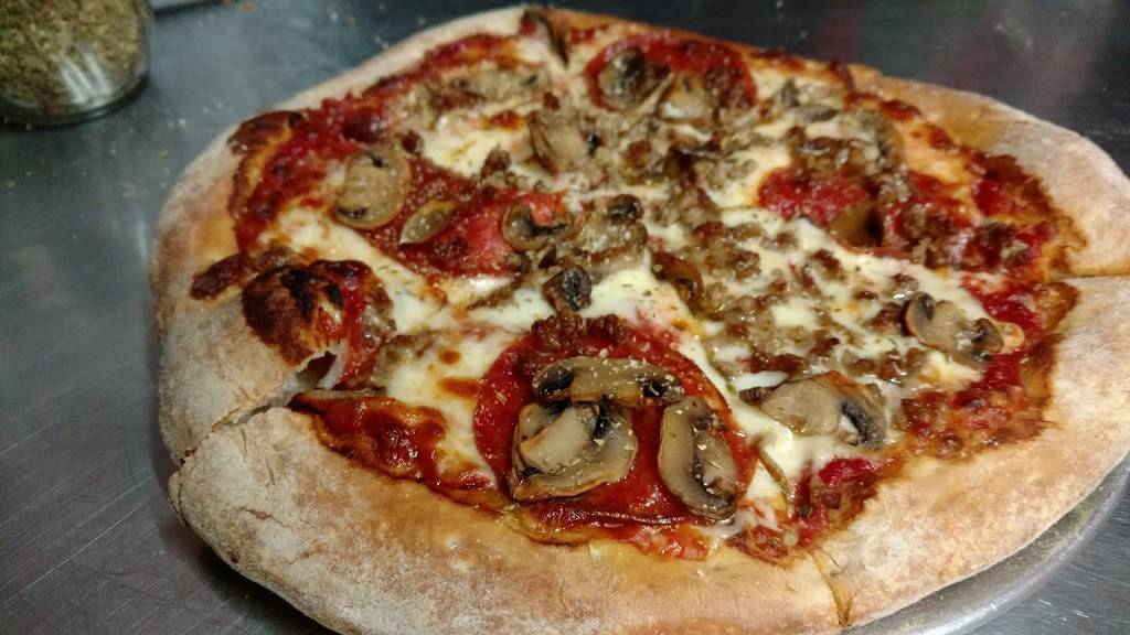 Carrollton Station Bar | restaurant | 8140 Willow St, New Orleans, LA 70118, USA | 5048659190 OR +1 504-865-9190