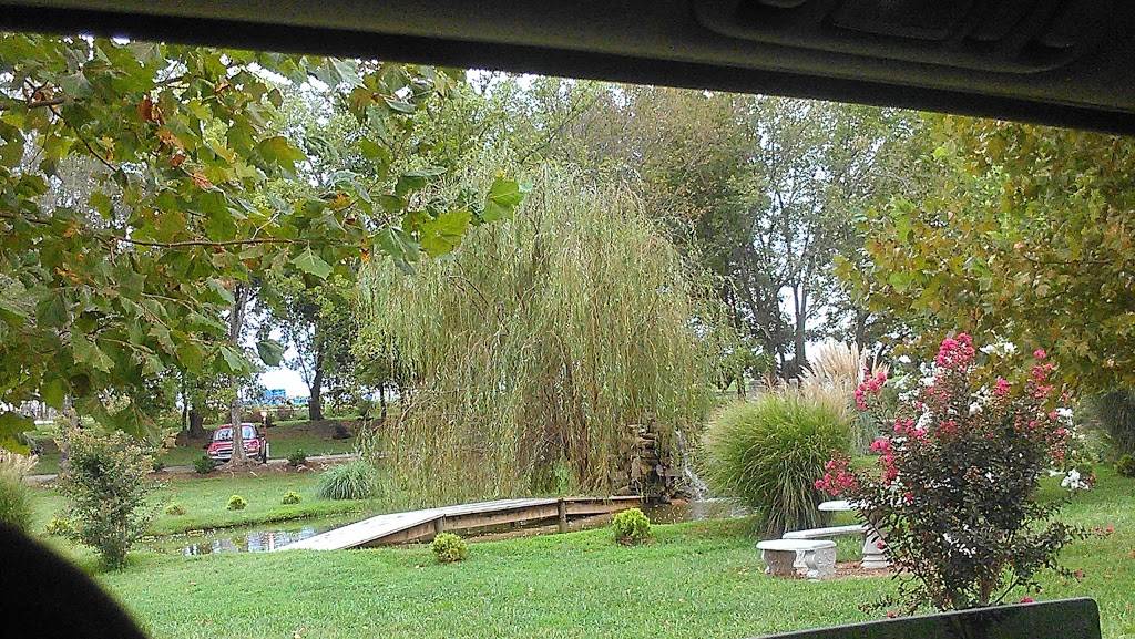 Paris Winery | restaurant | 2982 Harvey Bowden Rd, Paris, TN 38242, USA | 7316449500 OR +1 731-644-9500