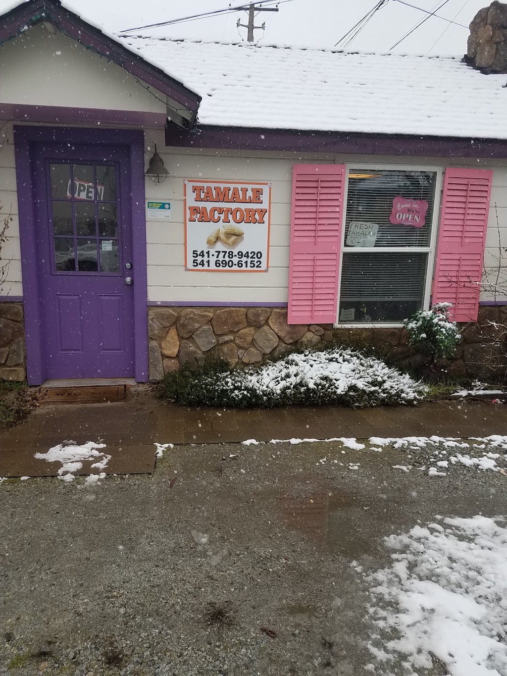 Tamale Factory | meal takeaway | 754 Hopkins Rd, Central Point, OR 97502, USA | 5416906152 OR +1 541-690-6152