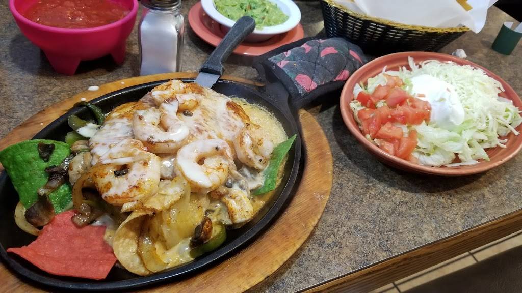 El Maguey | restaurant | 1534 Troy Rd, Edwardsville, IL 62025, USA | 6186593744 OR +1 618-659-3744