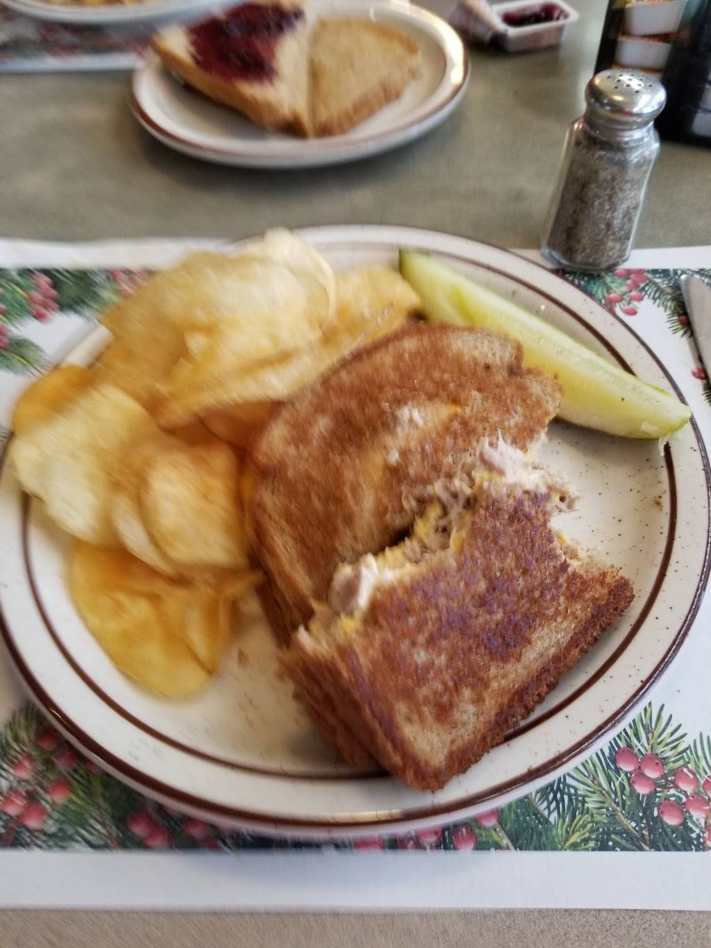 Family Tree | restaurant | 4346 Bailey Ave, Amherst, NY 14226, USA | 7168382233 OR +1 716-838-2233