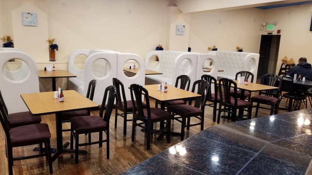 Blue Moon Family Grill | restaurant | 9036 Liberty Rd, Randallstown, MD 21133, USA | 2403138563 OR +1 240-313-8563